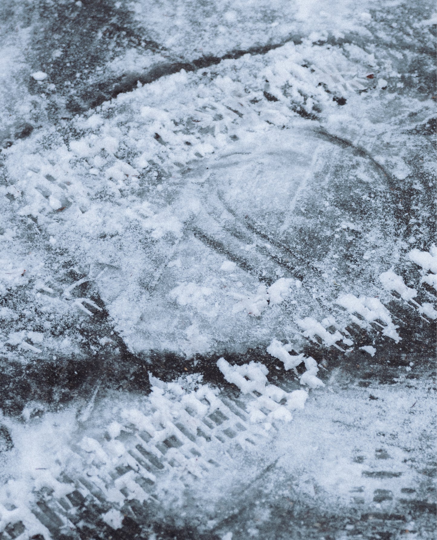 classic-snowlife-brooker-jacket-accesories/apparel