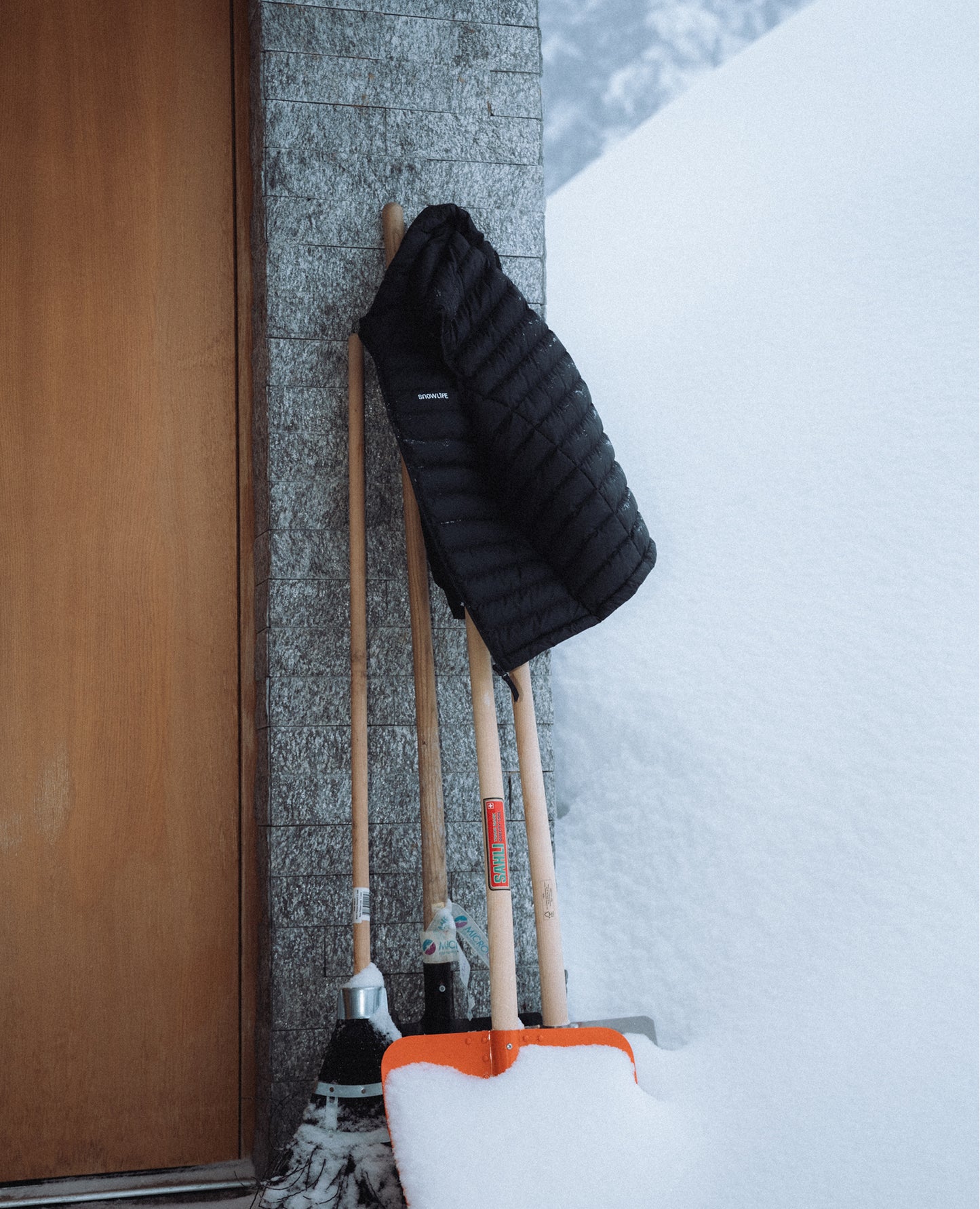 classic-snowlife-climber-vest-accesories/apparel