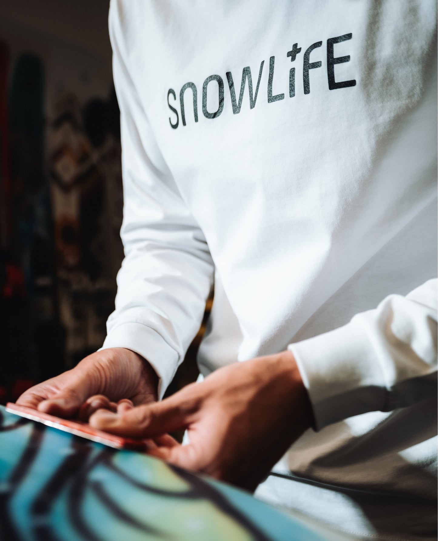 classic-snowlife-longsleeve-accesories/apparel