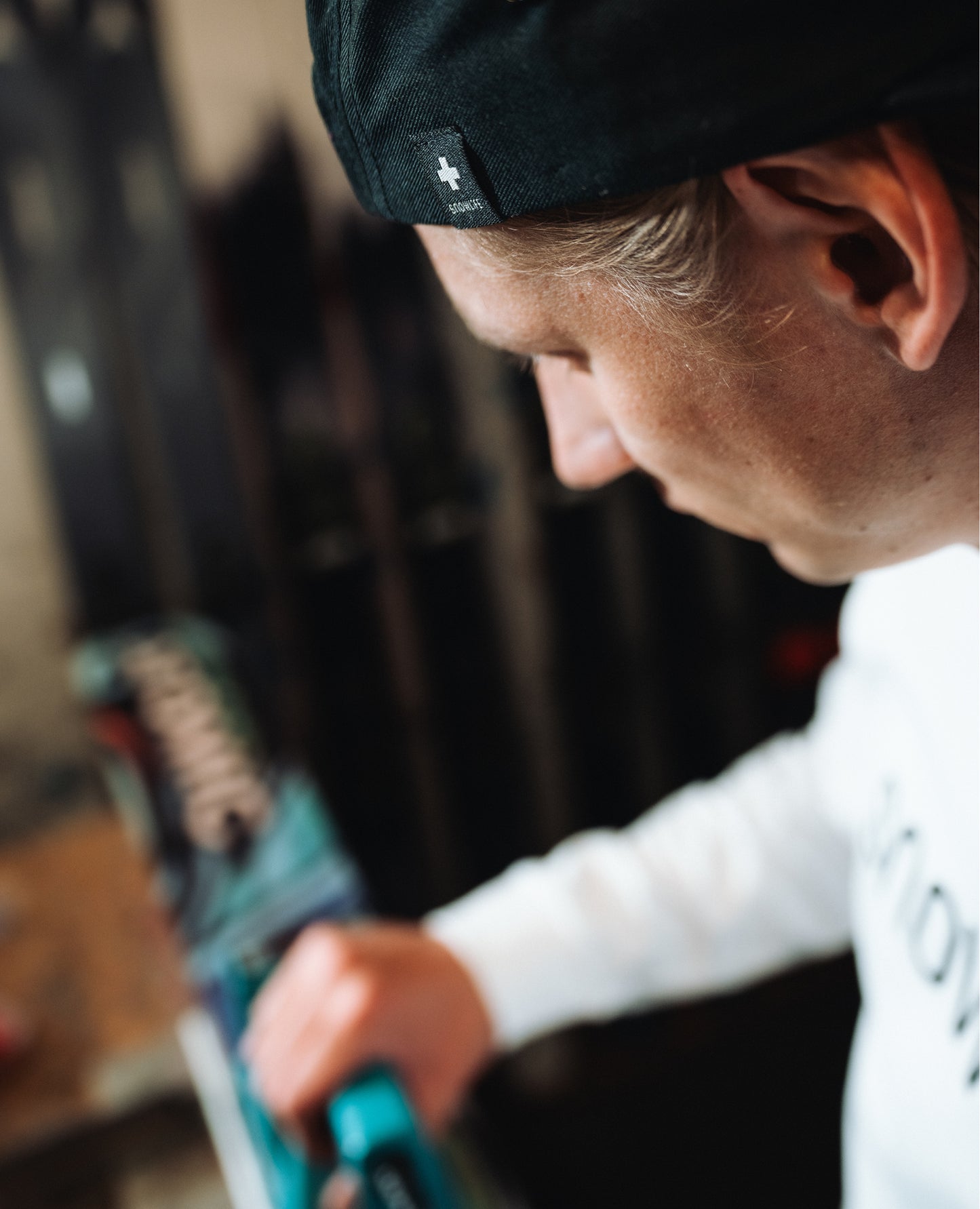 classic-snowlife-longsleeve-accesories/apparel