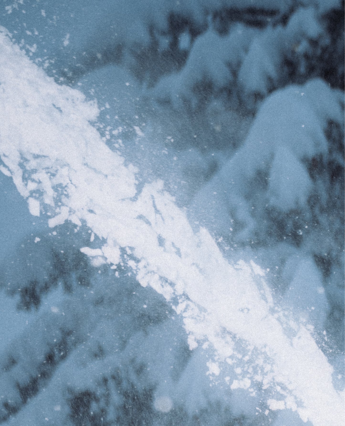 classic-snowlife-hoodie-accesories/apparel