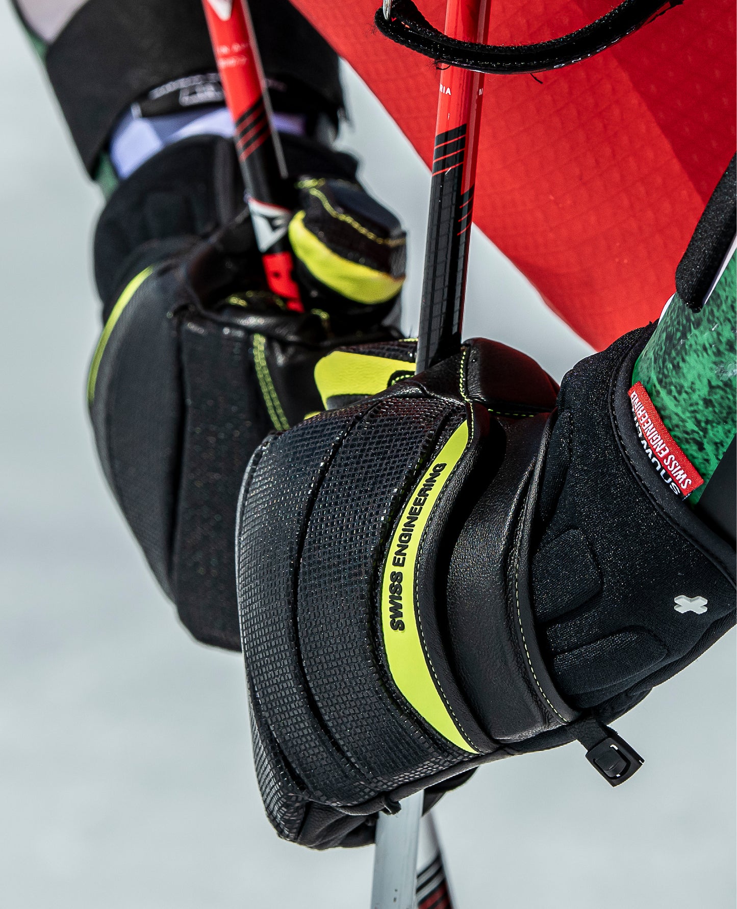 jr-world-cup-mitten-junior-&-kids