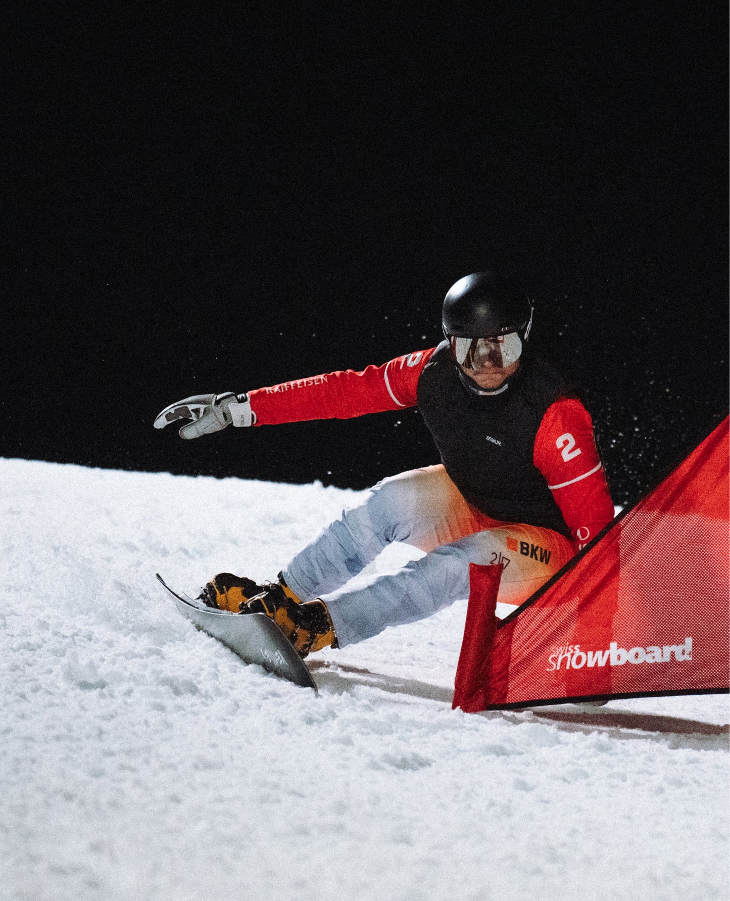 rival-ft-mitten-skiing